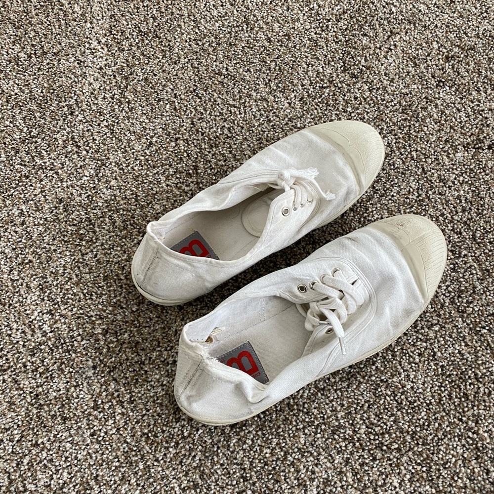 White french mood tennis shoes